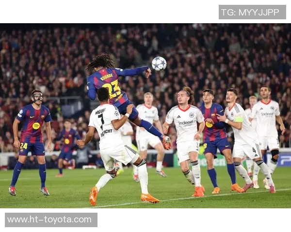 欧冠激战：巴萨3-0战胜尤文图斯帽子戏法点燃全场激情